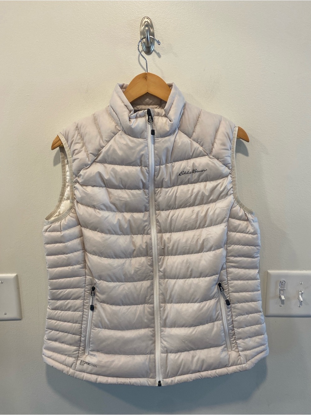 Eddie Bauer packable down vest women’s size large stormdown 800 white outdoors